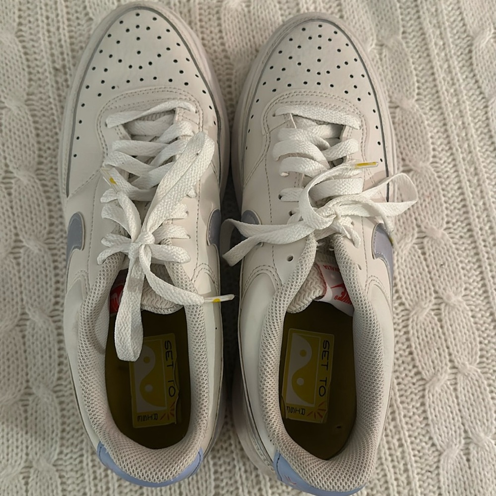 Women’s Nike platform shoes